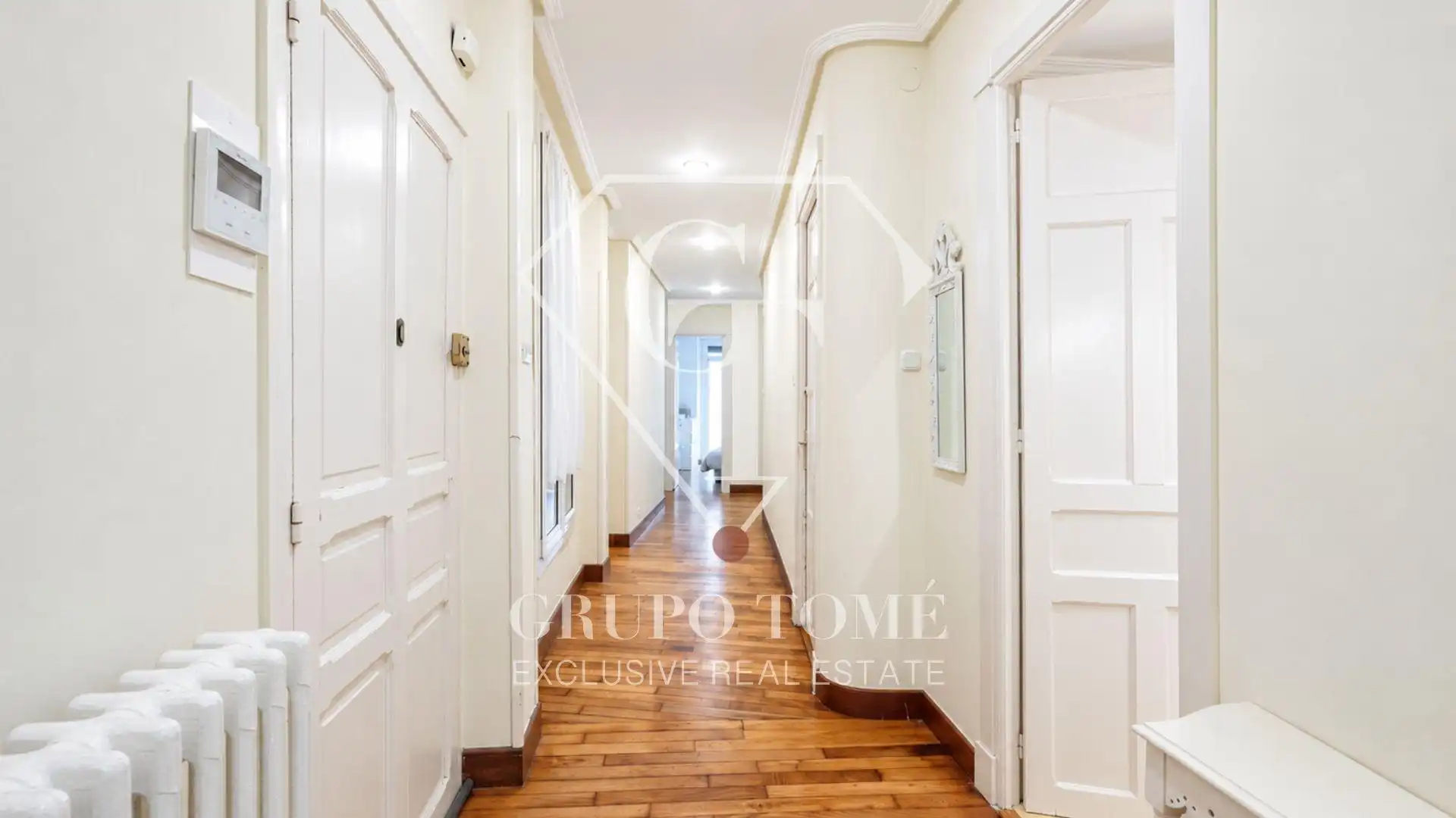 Piso en venta en Donostia - San Sebastián  con Calefacción, Amueblado y Balcón