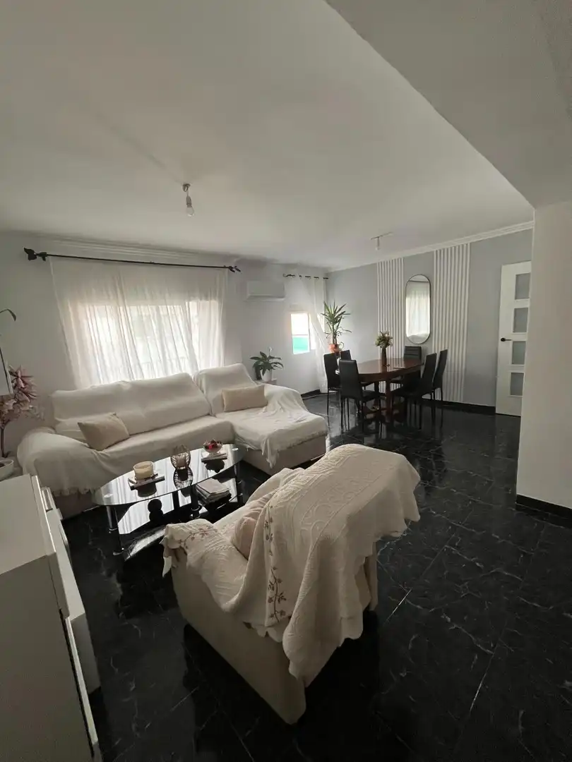 Wohnzimmer von Wohnung zur Miete in Granada
