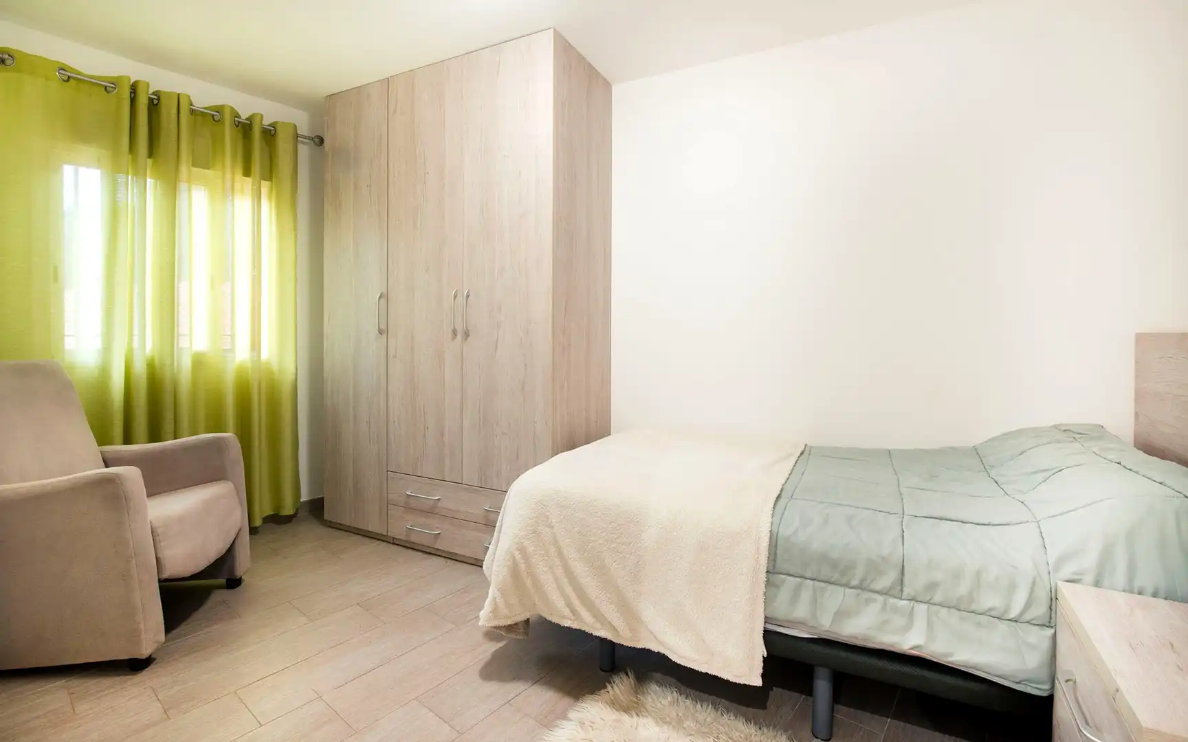 Schlafzimmer von Haus oder Chalet zum Verkauf in Sant Boi de Llobregat mit Privatgarten und Terrasse