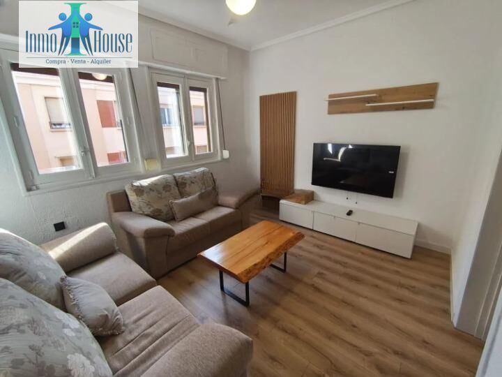Living room of Flat for sale in  Albacete Capital  with Heating, Storage room and Balcony