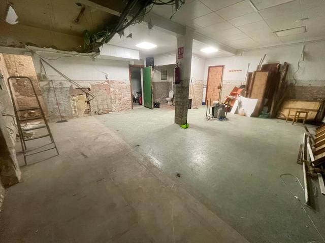 Local comercial en Venta en Carrer Conca en Montcada Centre - La Ribera