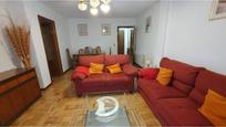 Living room of Flat for sale in Fuenlabrada  with Air Conditioner, Heating and Private garden