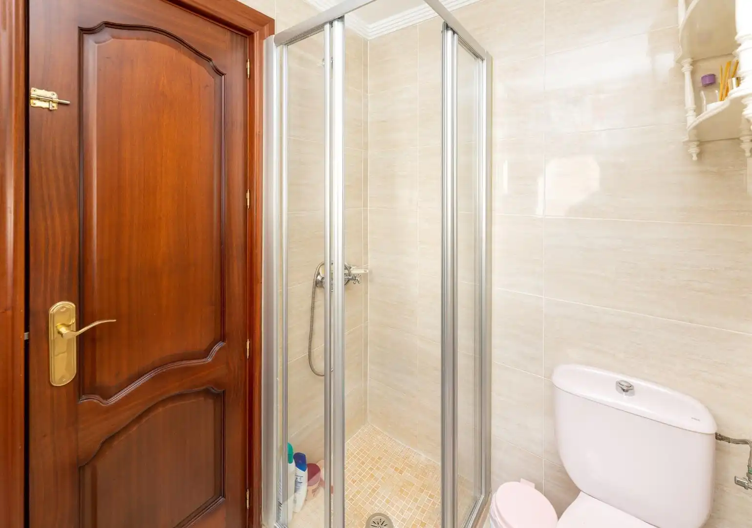 Bathroom of Flat for sale in Granada  with Furnished and Balcony