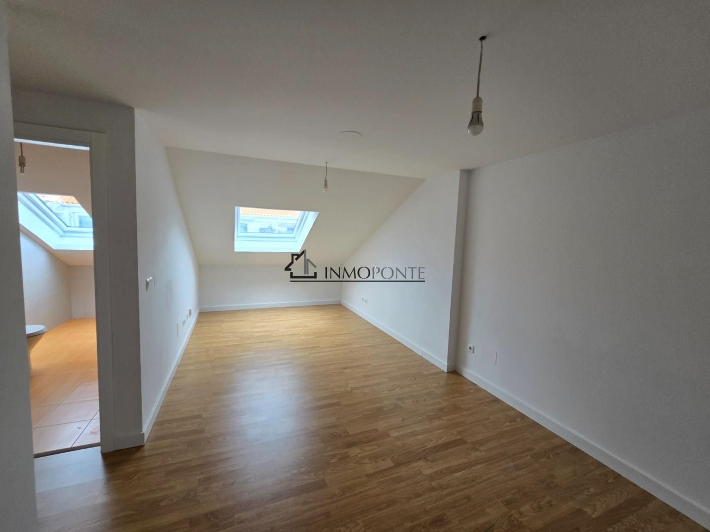 Bedroom of Flat for sale in Pontevedra Capital 