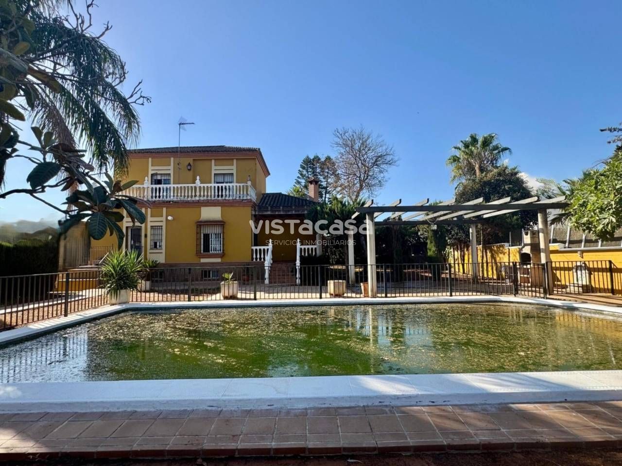 Exterior view of House or chalet for sale in Mairena del Alcor  with Air Conditioner, Private garden and Terrace