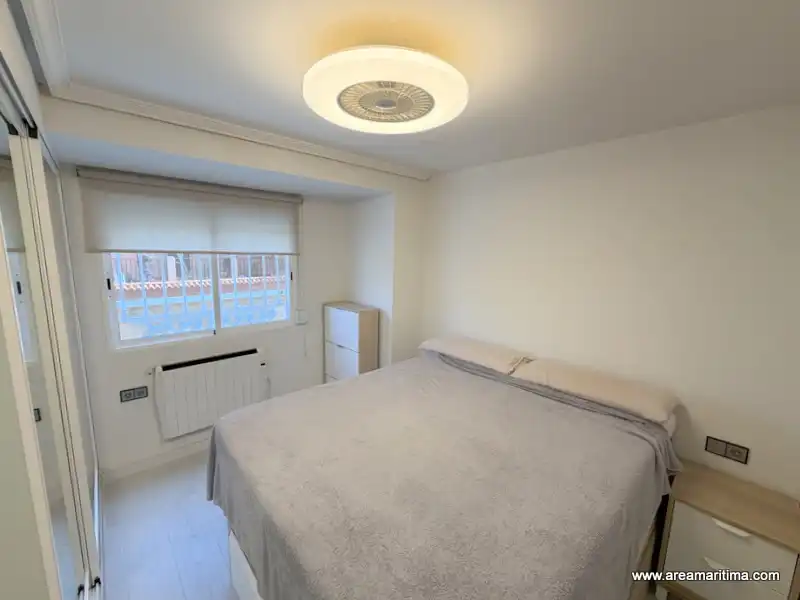 Bedroom of Flat for rent in Valencia  with Air Conditioner, Furnished and Oven