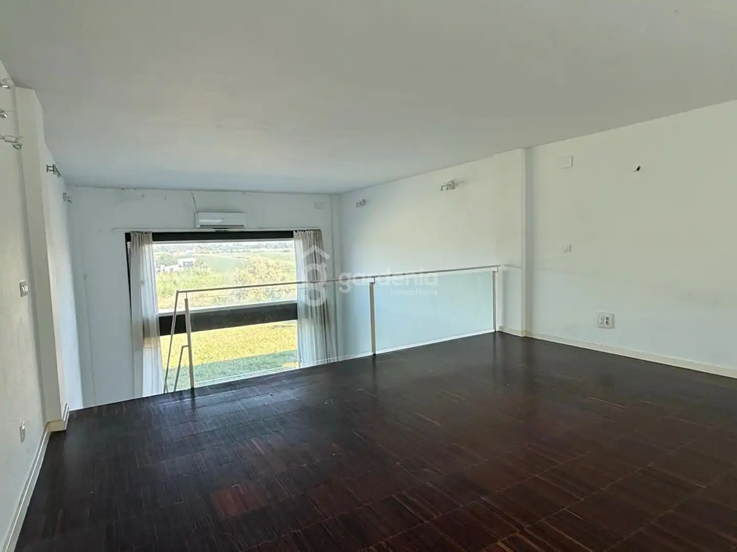 Sala de estar de Piso de alquiler en Gelves con Aire acondicionado y Trastero