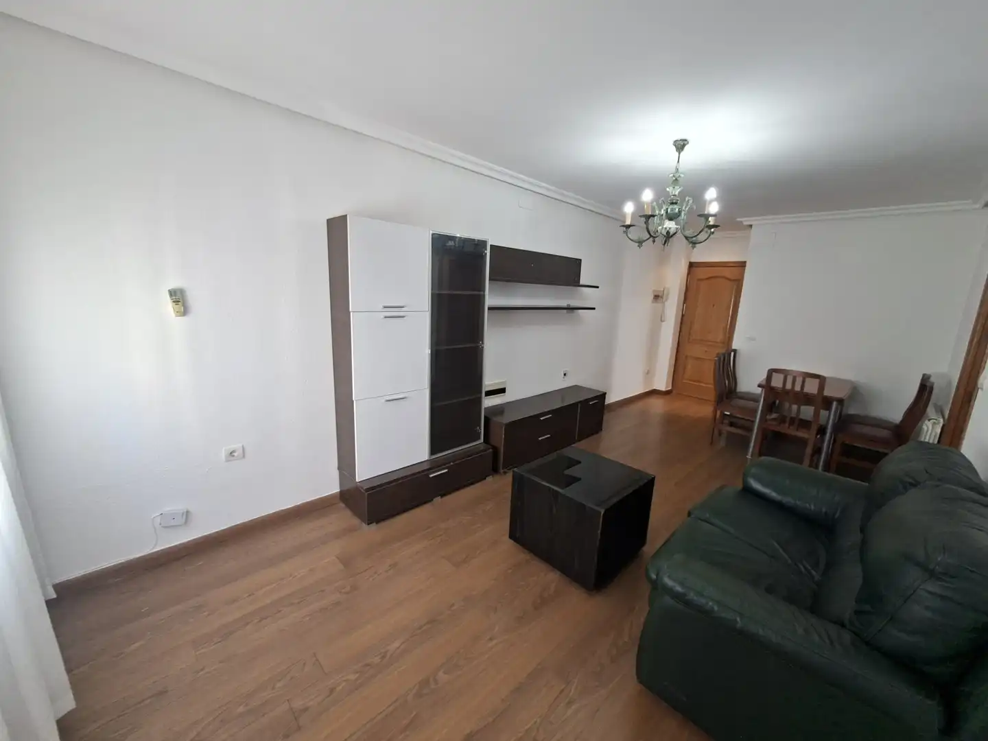 Piso con terraza en venta en Avenida de la Vera 24, imagen 2
