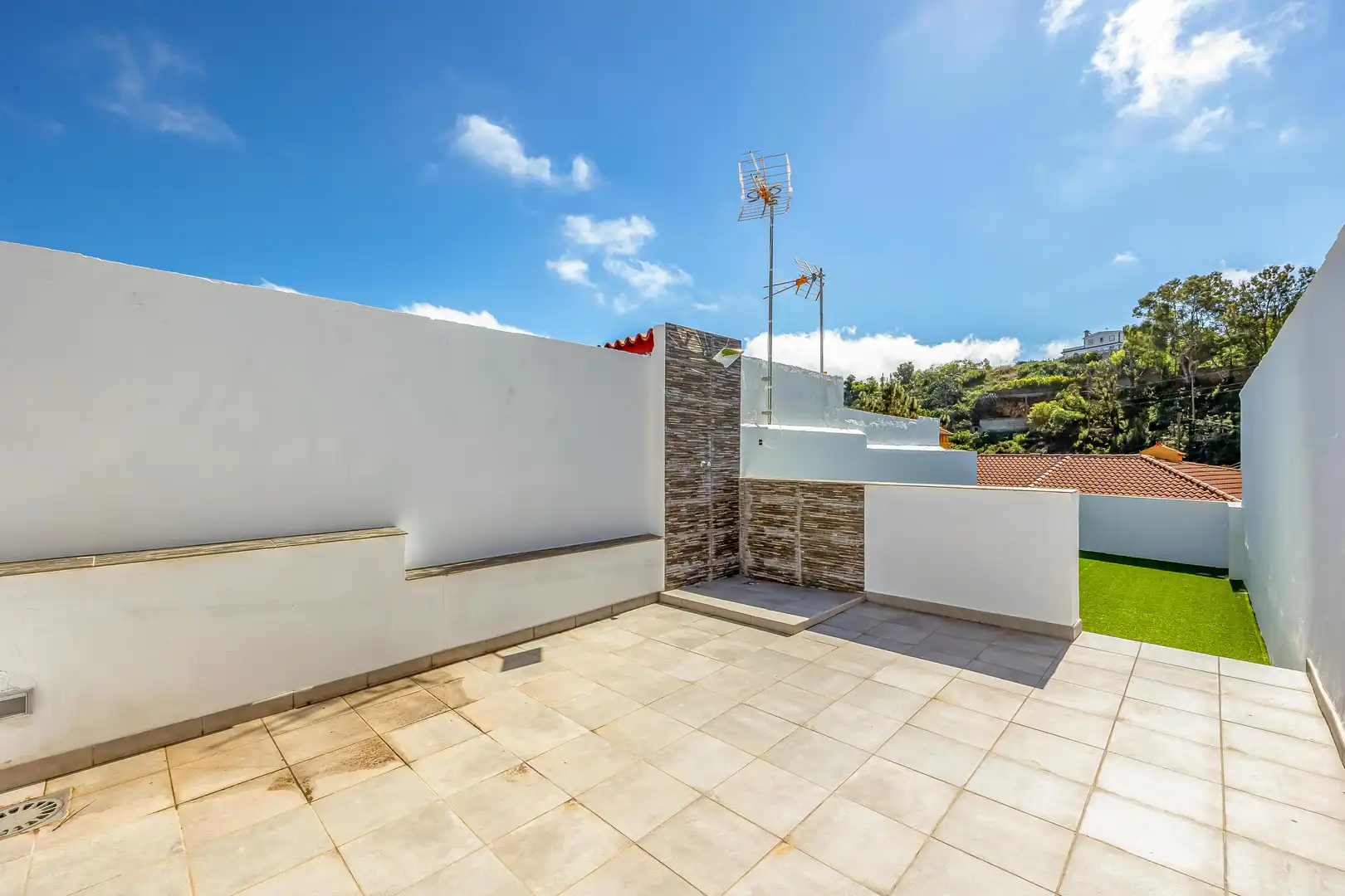 Terrace of Houses for sale in Vega de San Mateo  with Private garden, Terrace and Furnished