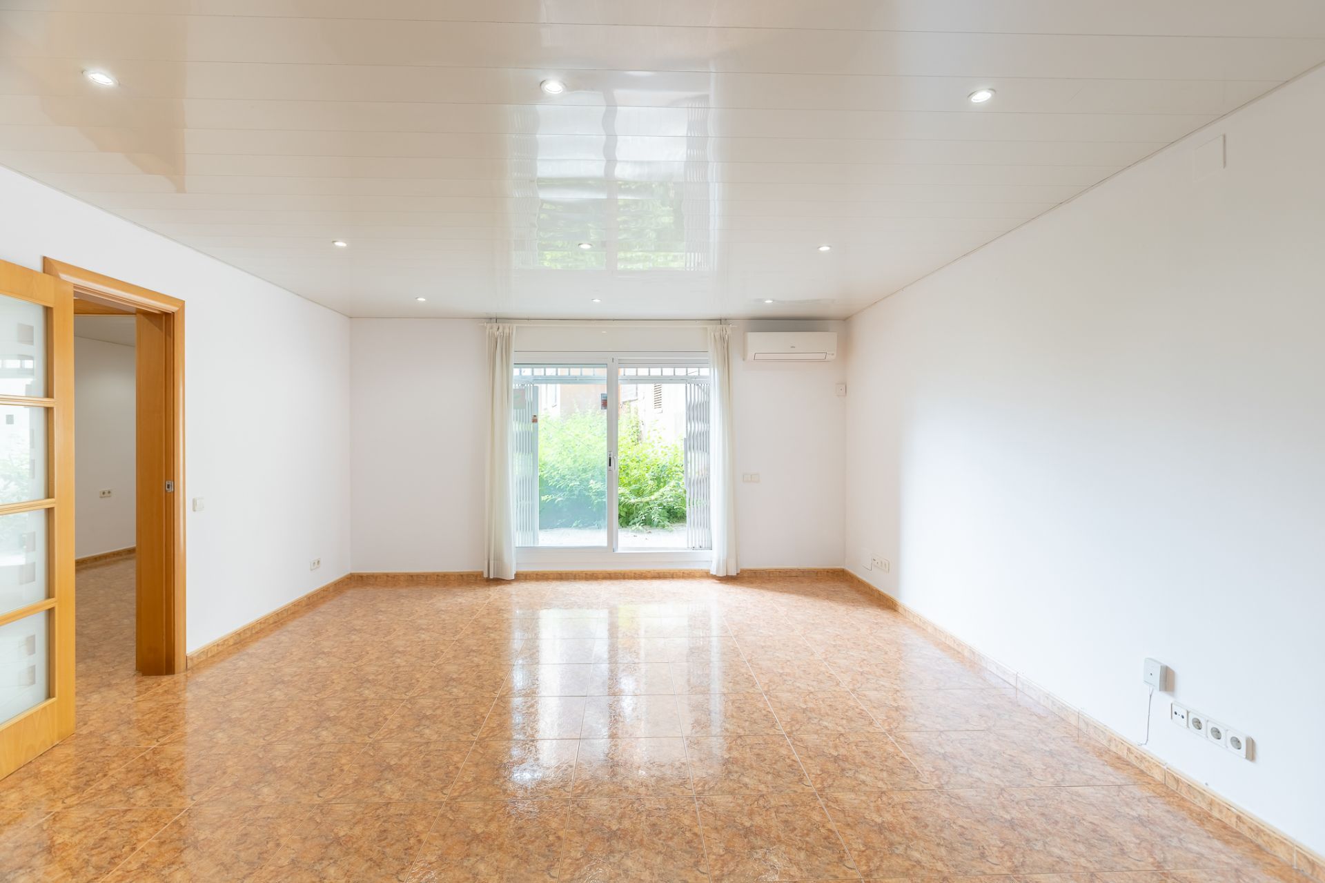 Sala d'estar de Pis en venda en Badalona amb Aire condicionat