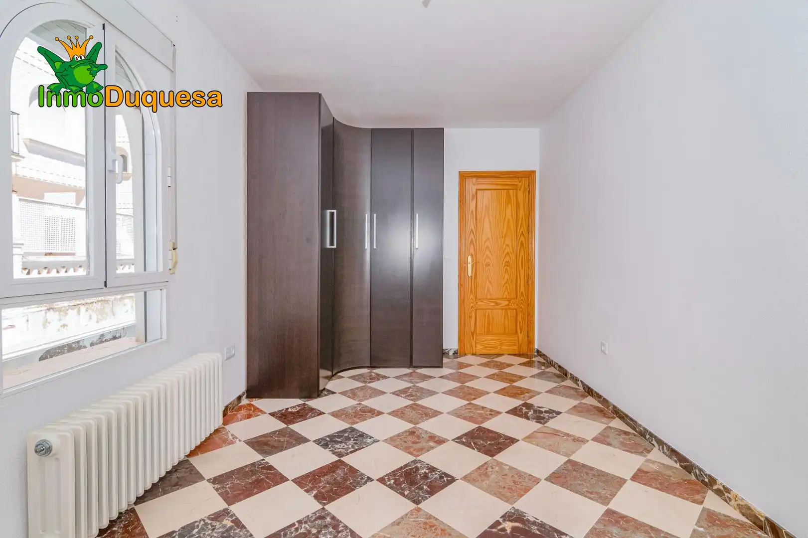 Casa adosada en venta en Gójar con Calefacción y Terraza