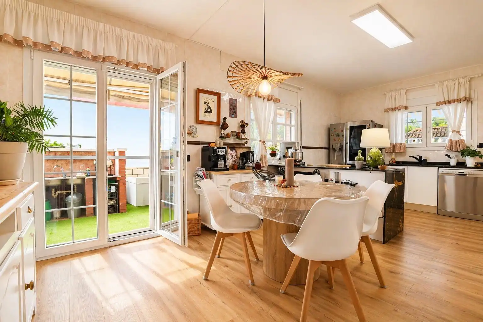 Comedor de Casa o chalet en venta en Mont-roig del Camp con Aire acondicionado, Calefacción y Jardín privado