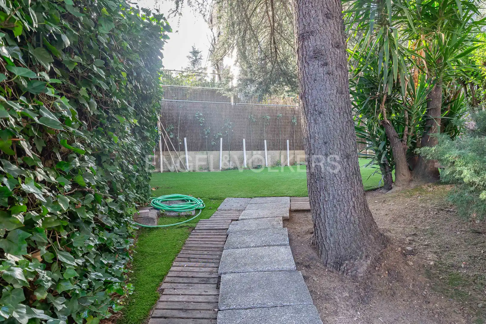 Jardí de Pis de lloguer en Madrid amb Aire condicionat, Calefacció i Jardí privat