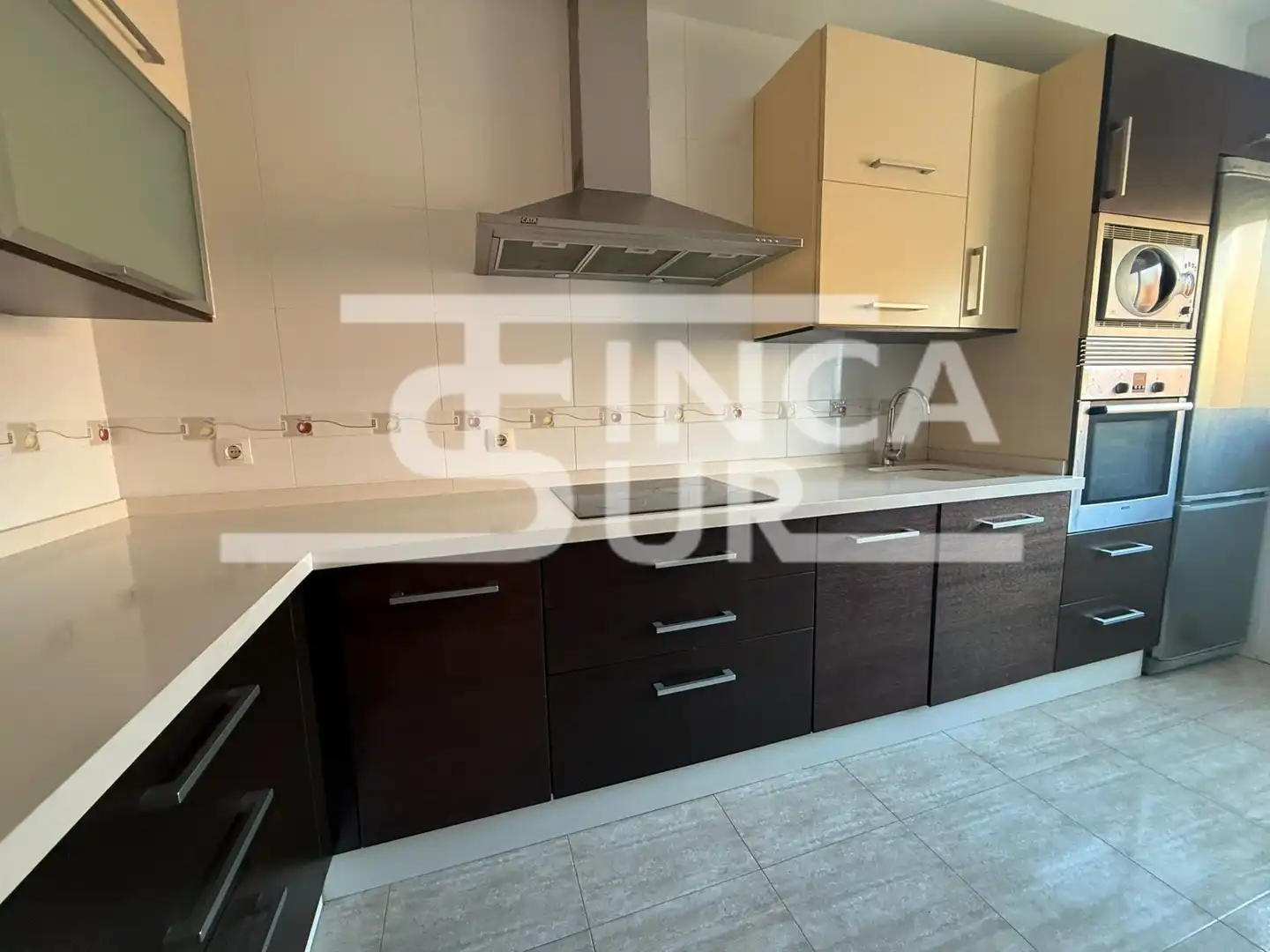 Cocina de Apartamento en venta en Roquetas de Mar con Amueblado, Horno y Lavadora
