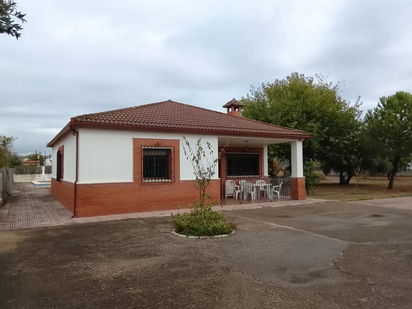 Vista exterior de Finca rústica en venda en Córdoba amb Aire condicionat, Calefacció i Jardí privat