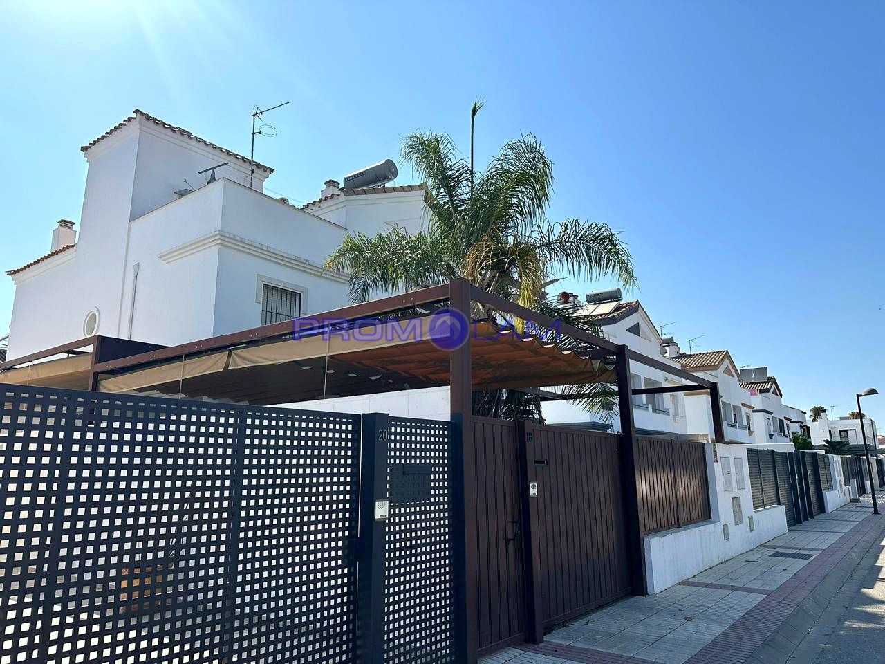 Exterior view of House or chalet for sale in Bollullos de la Mitación  with Air Conditioner, Private garden and Swimming Pool