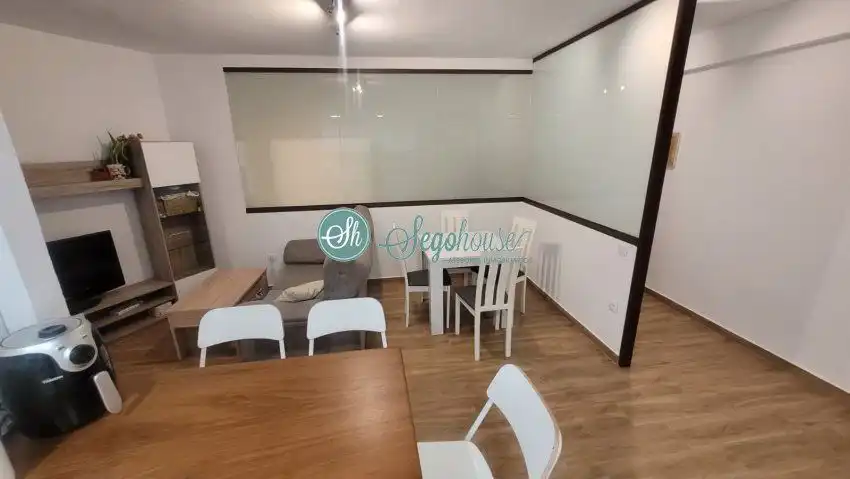 Comedor de Piso de alquiler en Segovia con Calefacción, Terraza y Amueblado