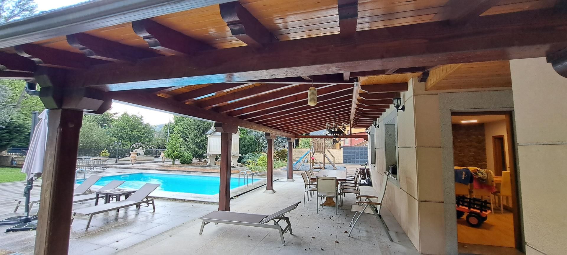 Terrassa de Casa o xalet en venda en Ponferrada amb Aire condicionat, Calefacció i Terrassa