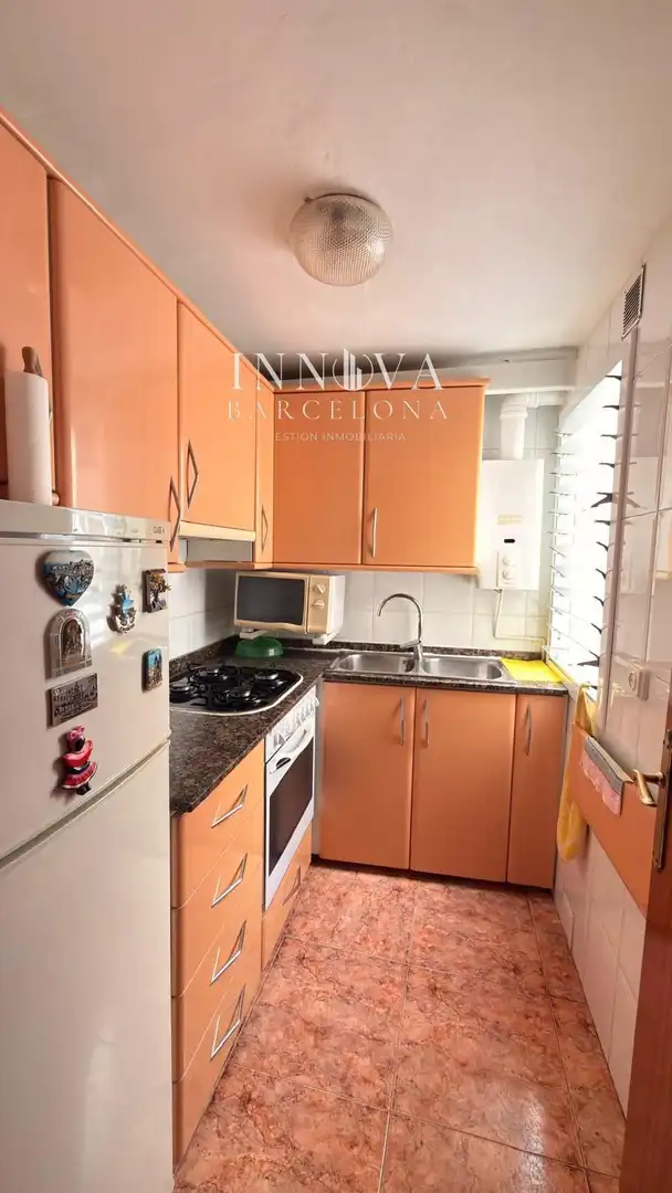Küche von Wohnung zum Verkauf in Barcelona mit Klimaanlage