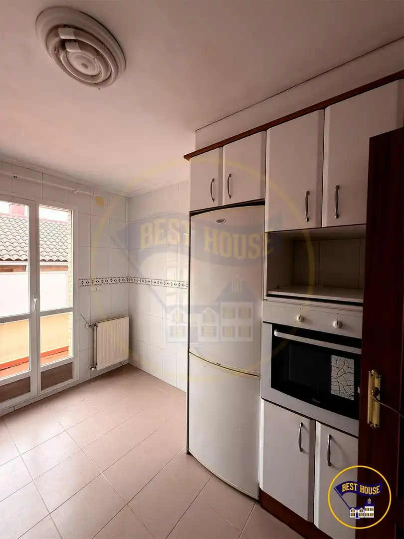 Detached homes for sale in Calle JOAQUIN RODRIGO , San Fernando - Carretera de Valencia