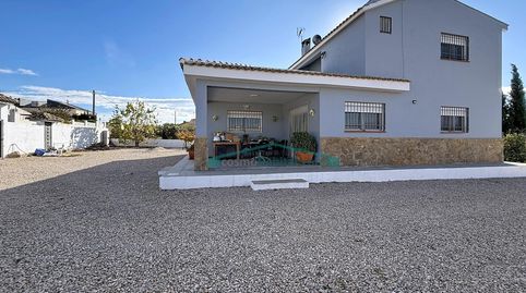 Chalet amplio con parcela y piscina en nuda propiedad en Pedralba