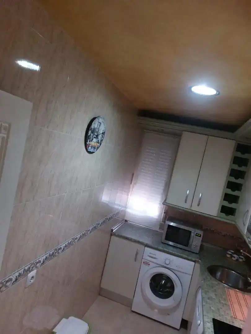 Cuina de Pis en venda en Torrejón el Rubio amb Aire condicionat, Parquet i Moblat