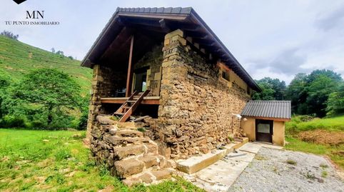 Foto 2 de Finca rústica en venta en San Pedro del Romeral, Cantabria