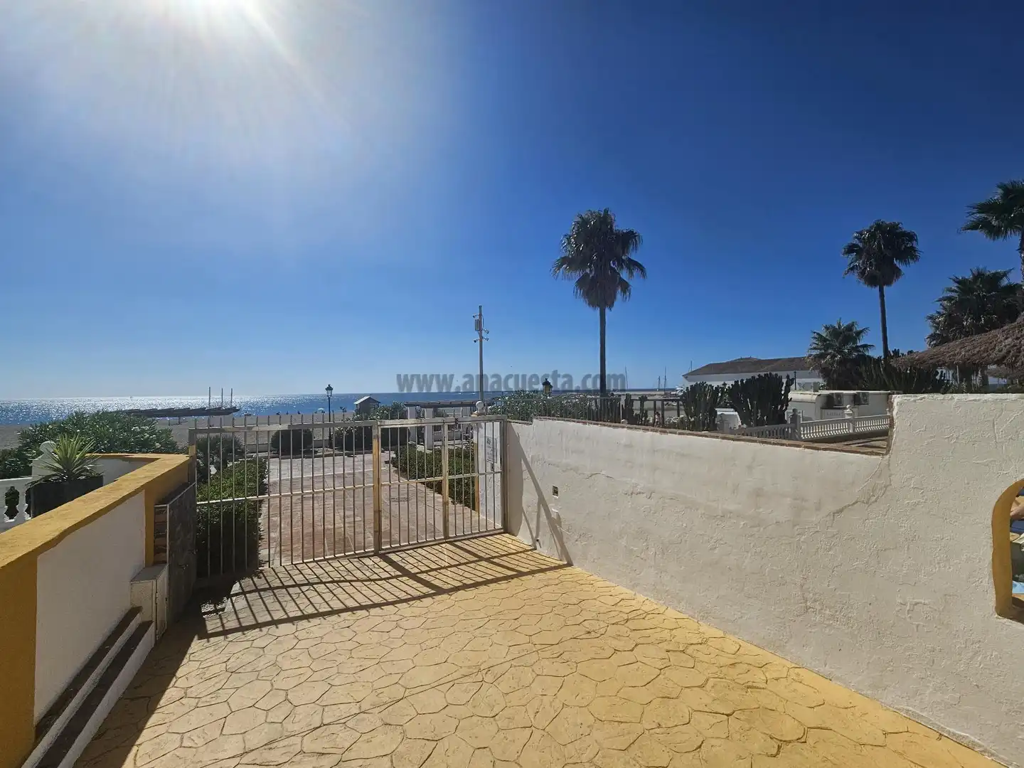 Apartamento con piscina en venta en Marina de la Duquesa, imagen 15