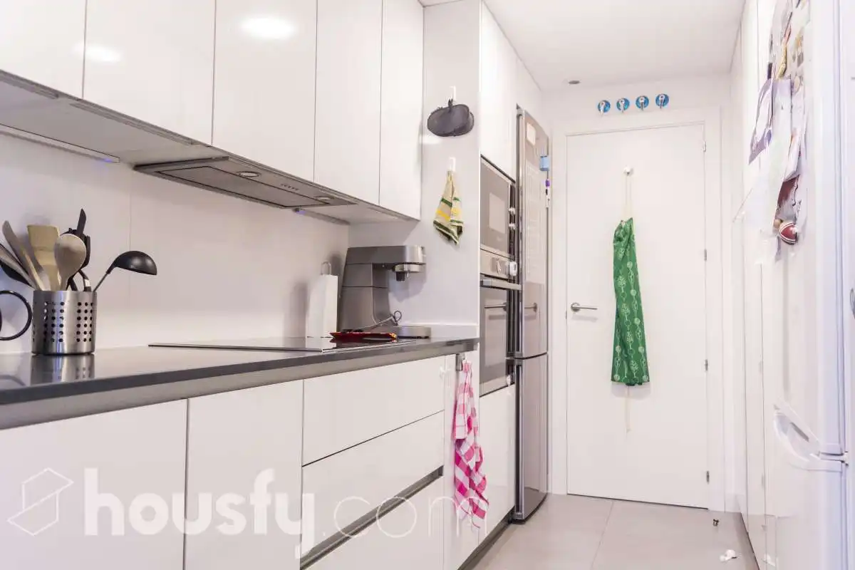 Kitchen of Flat for sale in Móstoles  with Air Conditioner, Terrace and Storage room
