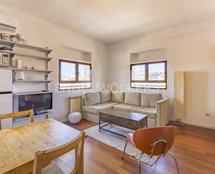 Living room of Attic to rent in  Madrid Capital  with Air Conditioner, Heating and Furnished