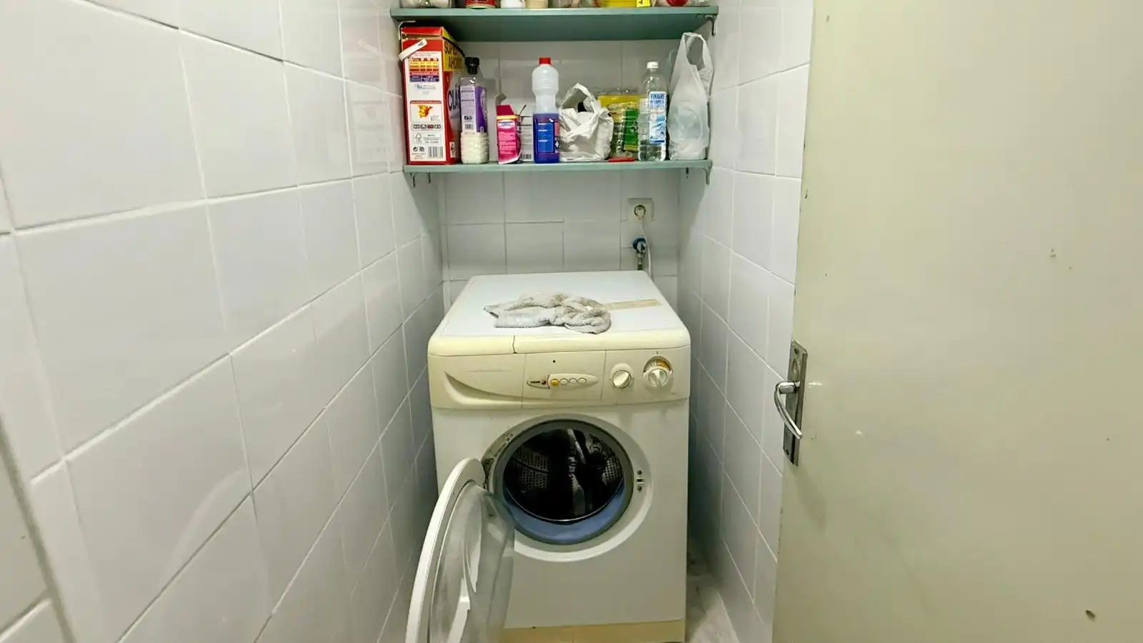 Bany de Casa o xalet en venda en Cuéllar amb Traster, Moblat i Alarma