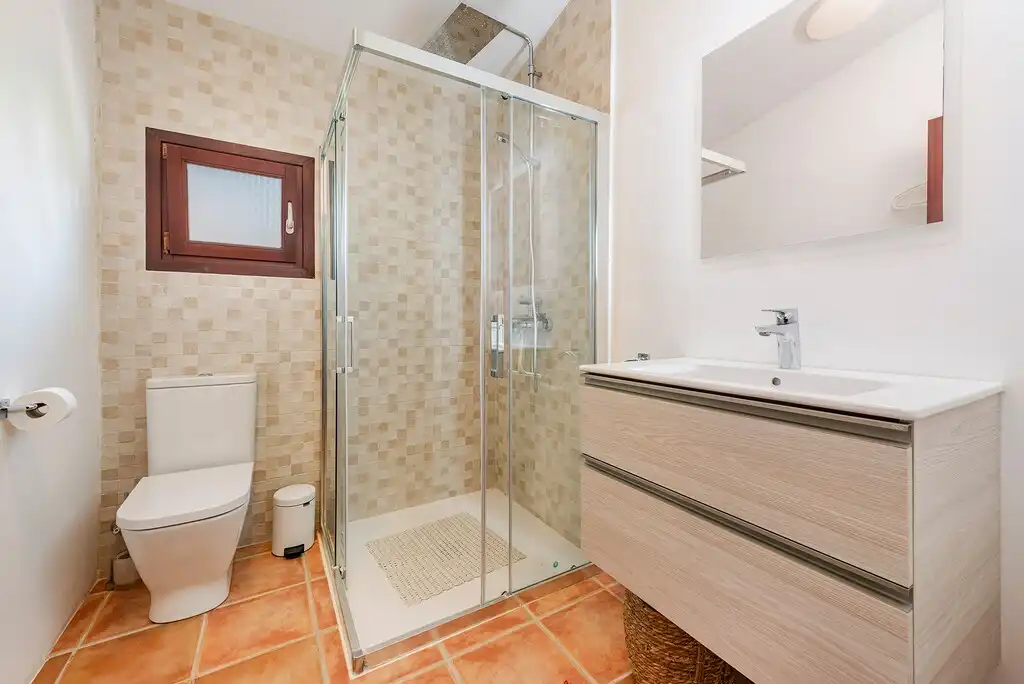 Baño de Finca rústica en venta en Manacor con Aire acondicionado, Calefacción y Terraza