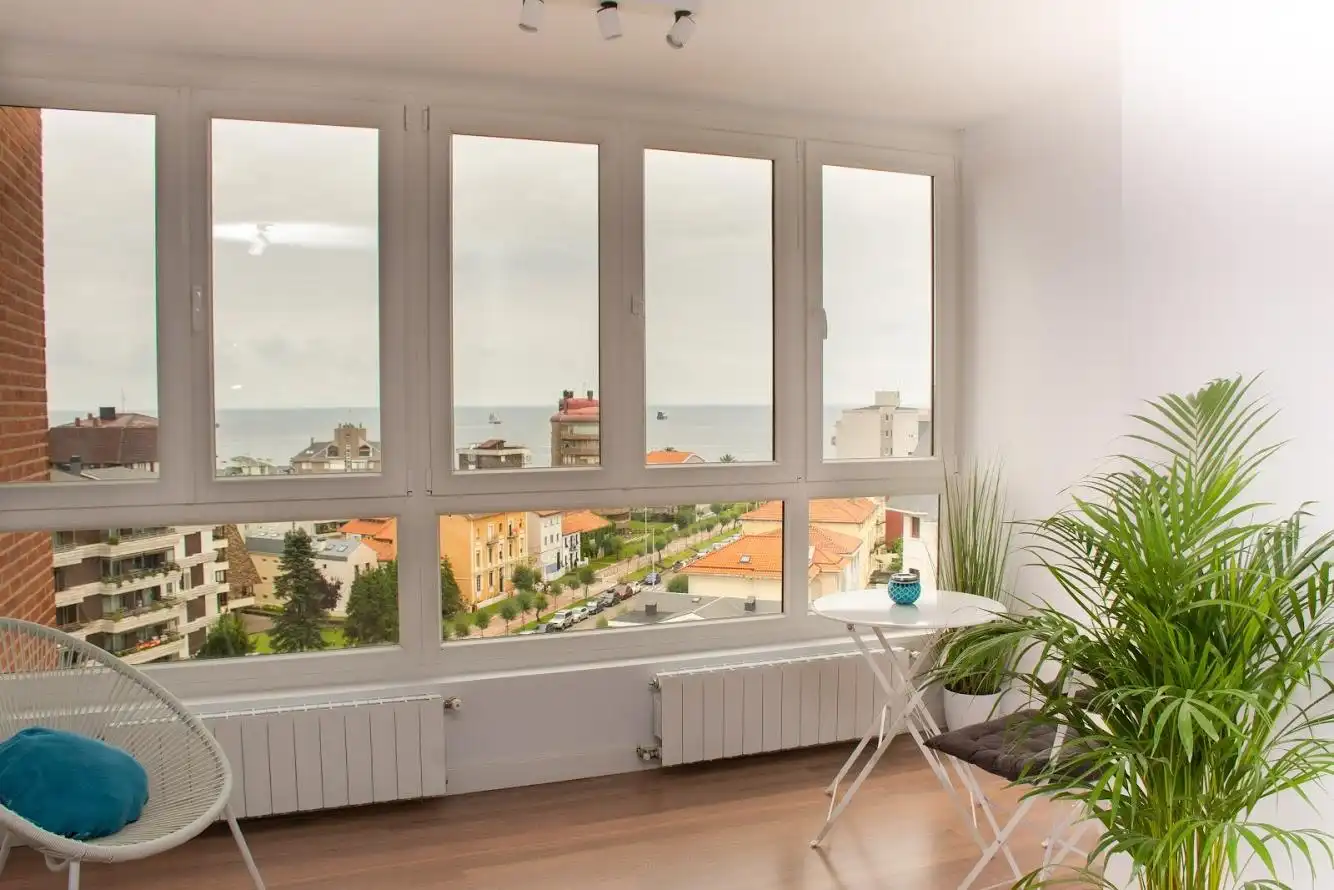 Terrasse von Wohnung zur Miete in Santander mit Heizung und Privatgarten