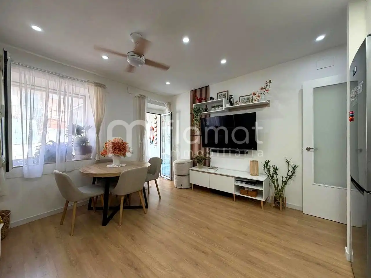 Sala de estar de Piso en venta en Torredembarra con Balcón