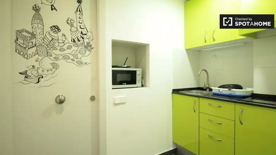 Flat with terrace to rent in Ciutat Vella, imagen 7