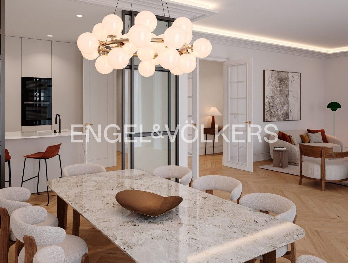 Dining room of Apartment for sale in  Madrid Capital  with Air Conditioner, Heating and Furnished