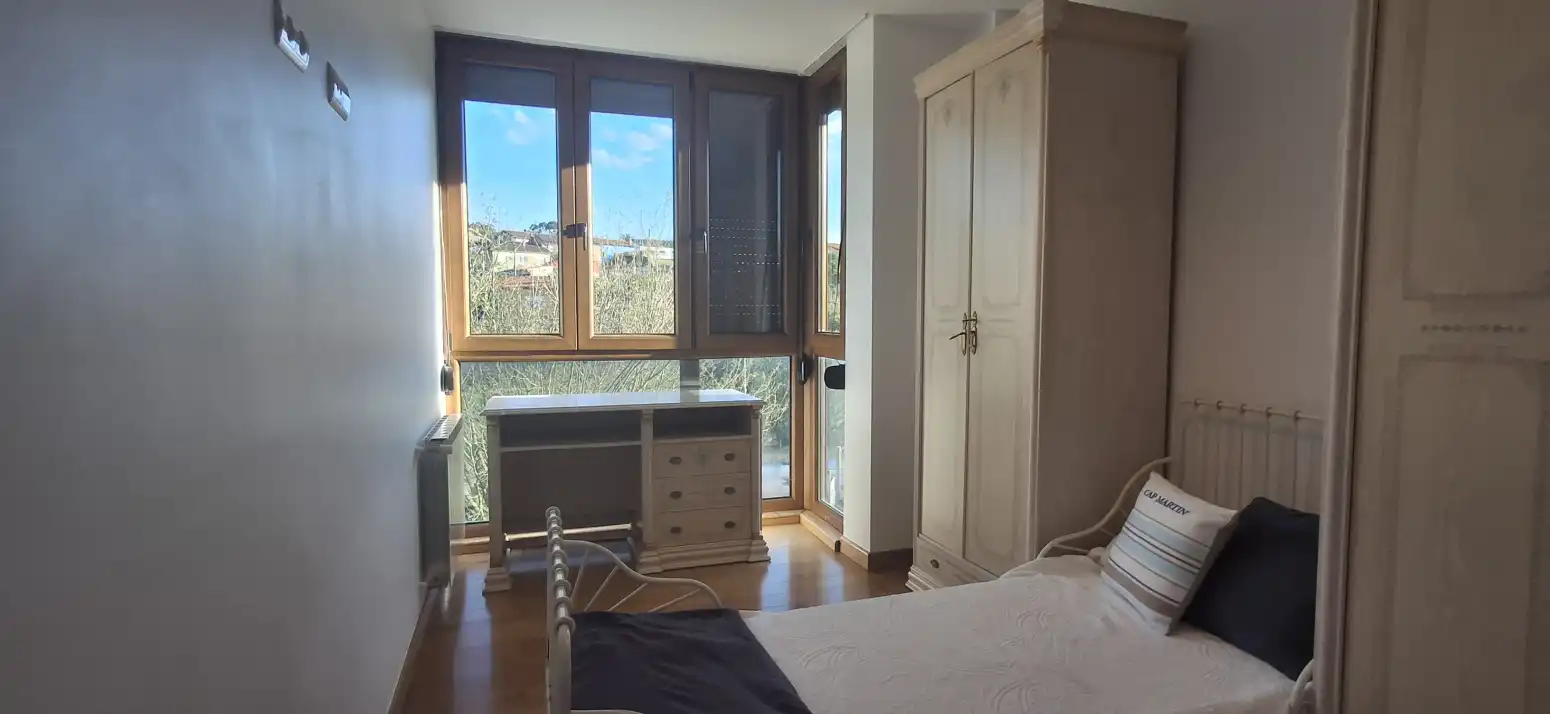 Habitación de Casa o chalet en venta en Santillana del Mar con Calefacción, Jardín privado y Parquet
