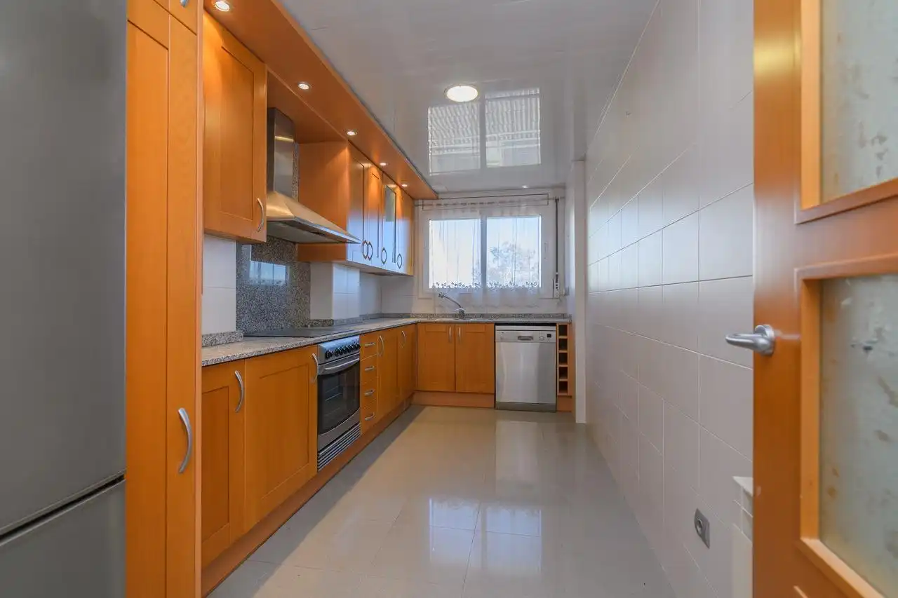 Kitchen of Duplexes for sale in Manresa  with Air Conditioner, Parquet flooring and Terrace