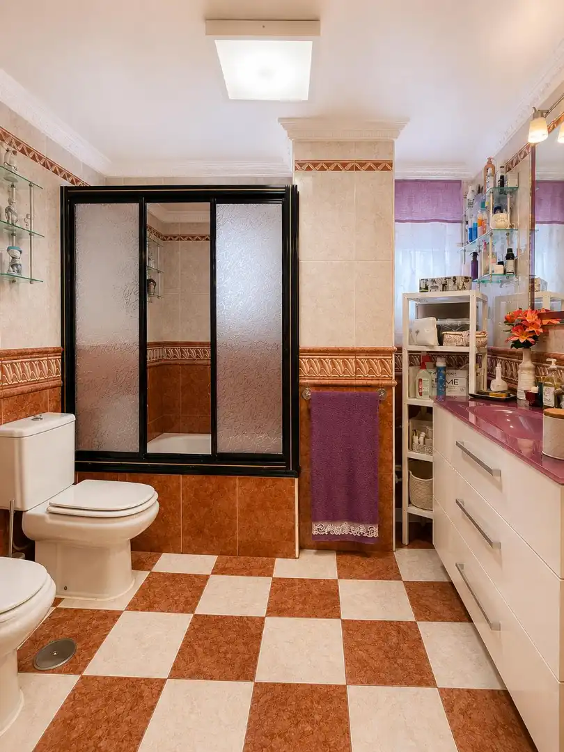 Bathroom of Flat for sale in Mejorada del Campo  with Air Conditioner, Heating and Terrace