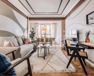 Sala d'estar de Apartament de lloguer en  Madrid Capital amb Aire condicionat, Calefacció i Terrassa