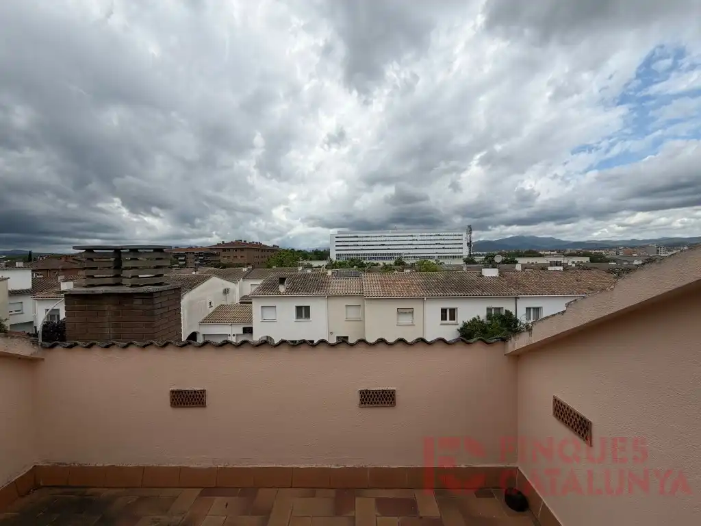 Terrace of Houses for sale in Girona