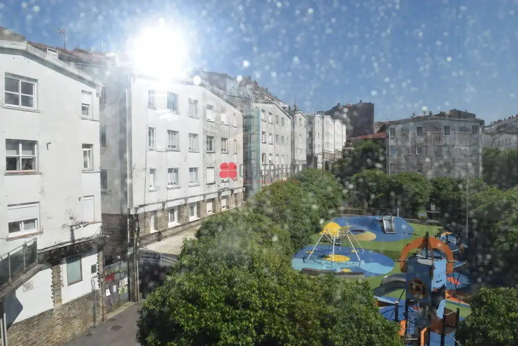 Vista exterior de Piso en venta en Santiago de Compostela  con Calefacción