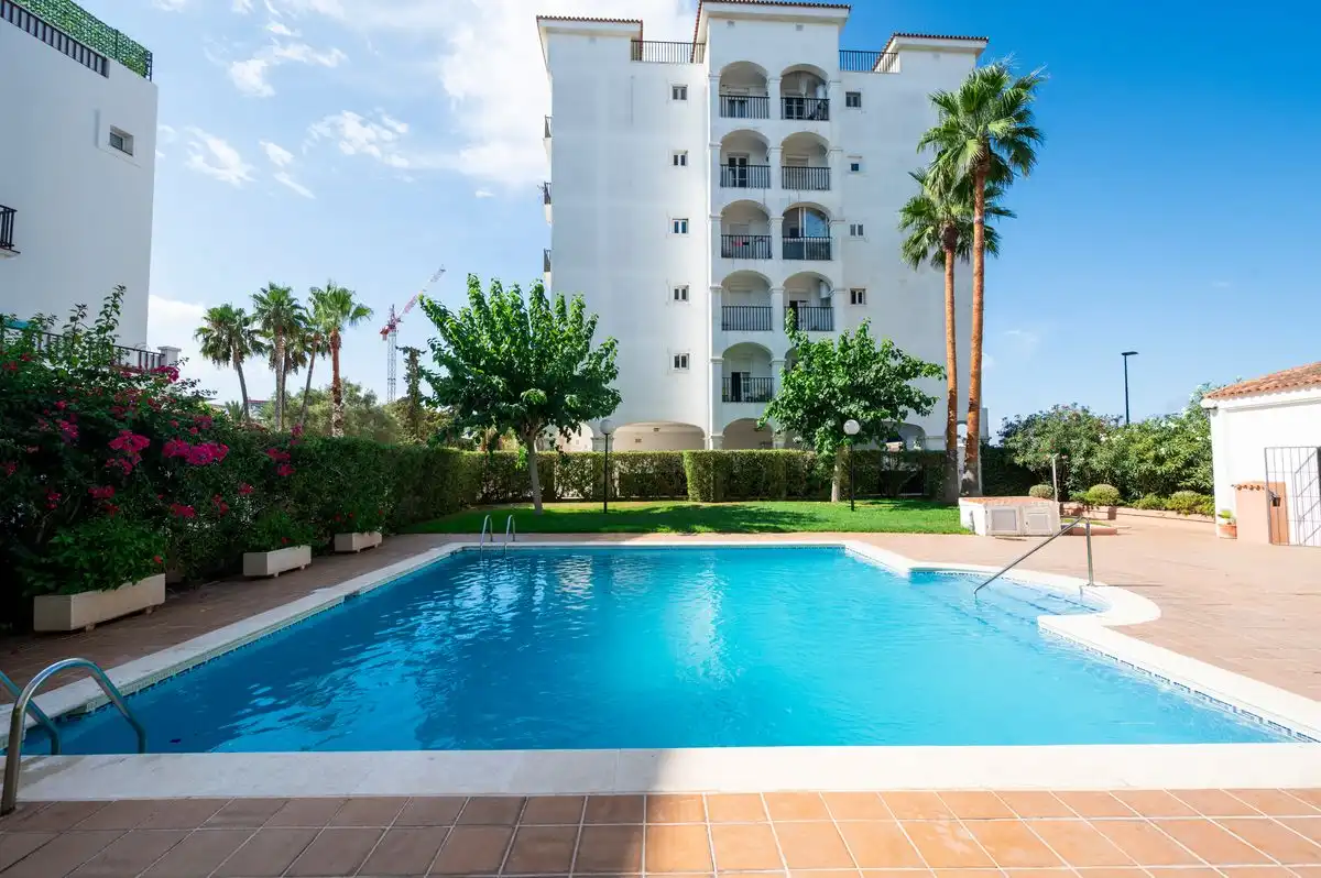 Appartamento con terrazza in vendita a Avinguda de Sant Joan de Labritja