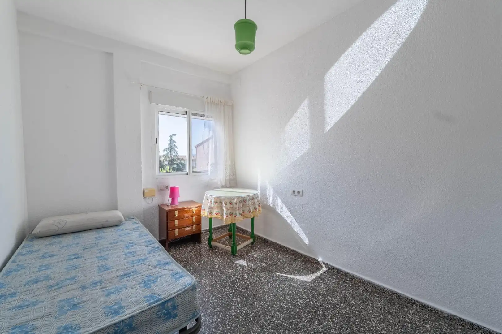 Bedroom of Flat for sale in Granada  with Air Conditioner