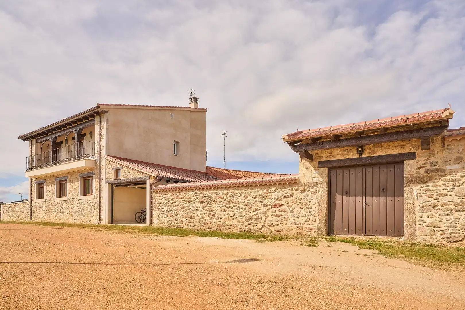 Exterior view of Houses for sale in Santiz  with Private garden, Terrace and Storage room