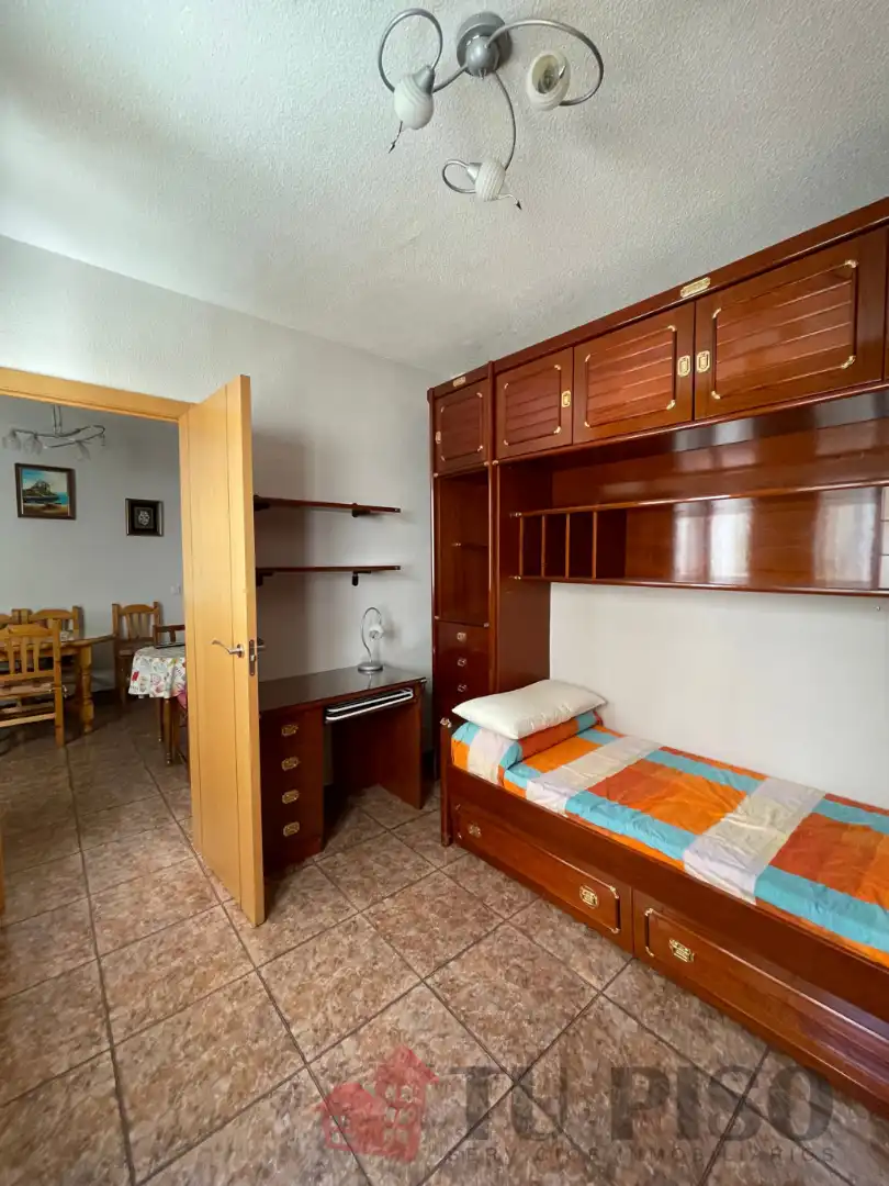 Habitación de Piso en venta en Madrid con Calefacción y Amueblado