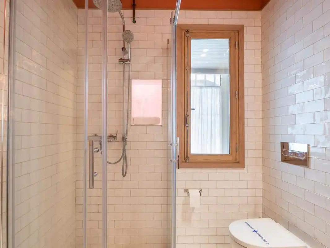 Planta baja en venta en P.º del Rey, Argüelles