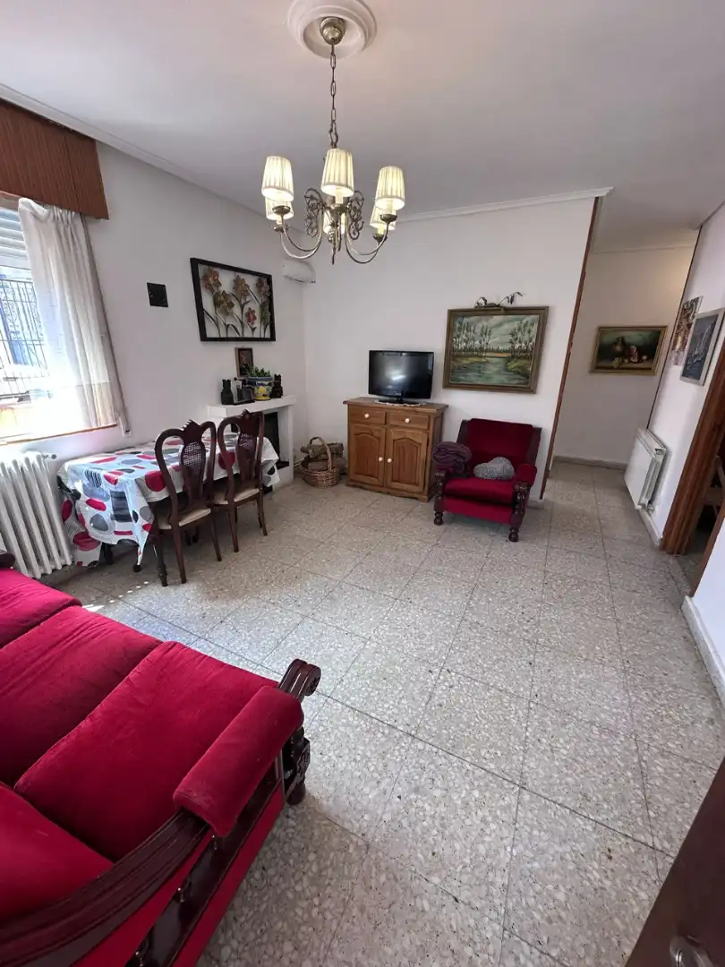 Sala d'estar de Casa o xalet en venda en Lagunilla del Jubera amb Calefacció, Jardí privat i Traster