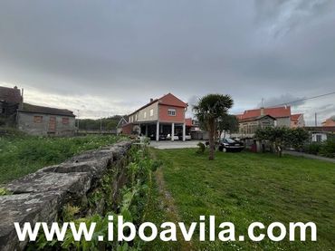 Casa amb balcó en venda a Parroquias Rurales