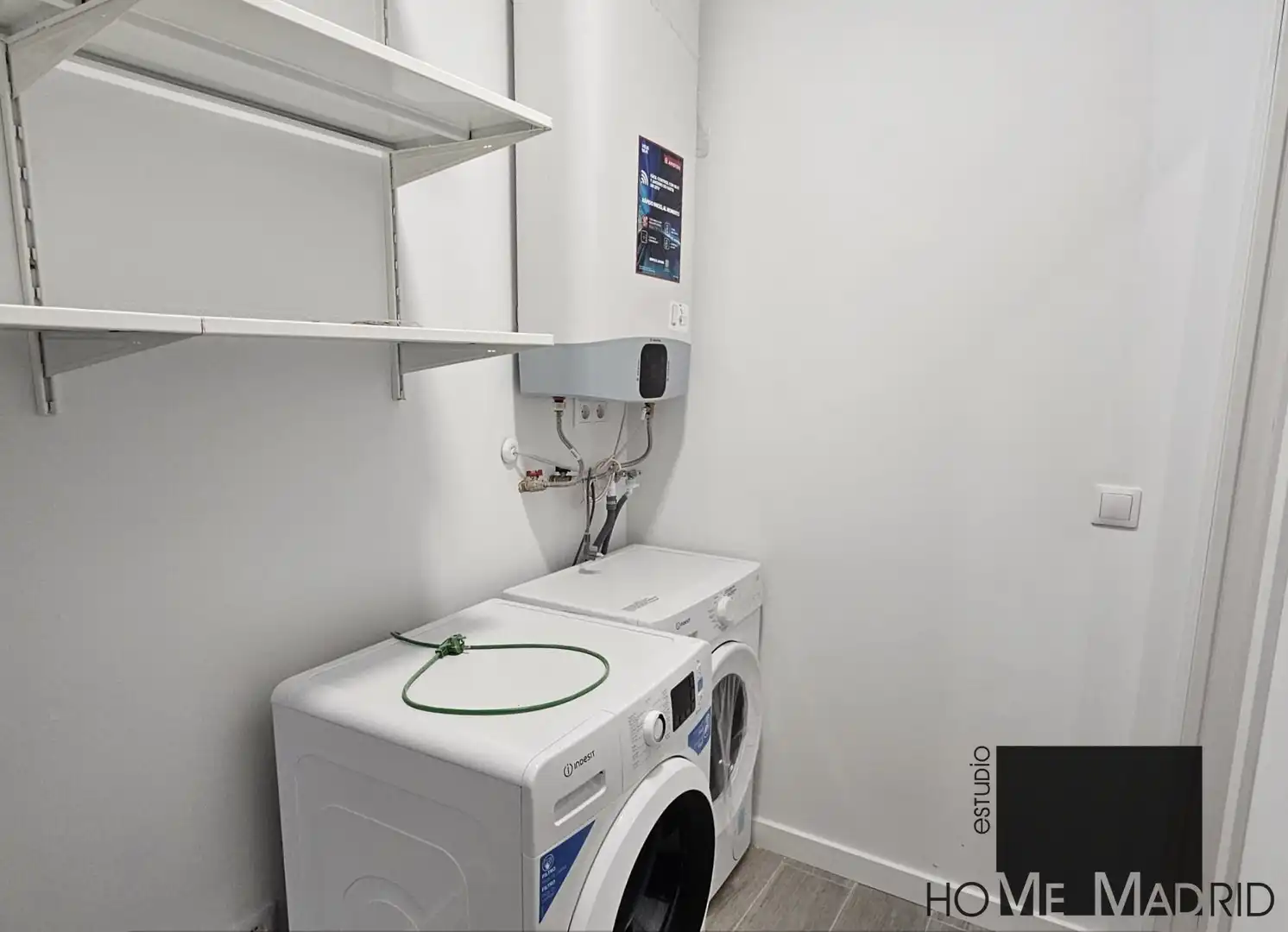 Estudi en venda en Madrid amb Aire condicionat i Moblat